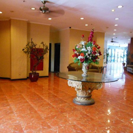Prinsen Park Hotel Джакарта Екстериор снимка