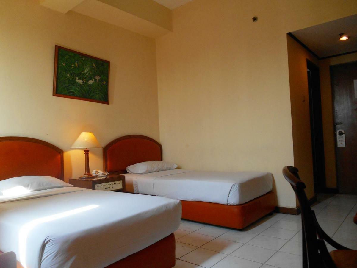 Prinsen Park Hotel Джакарта Екстериор снимка